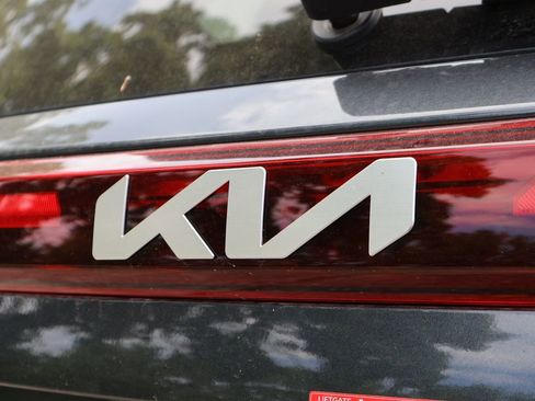 New 2026 Kia Seltos EX image 18