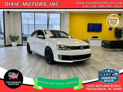 Used 2014 Volkswagen Jetta GLI image 1