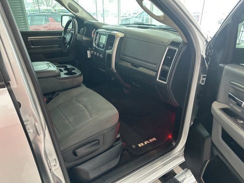 Used 2017 RAM 1500 Classic SLT image 14