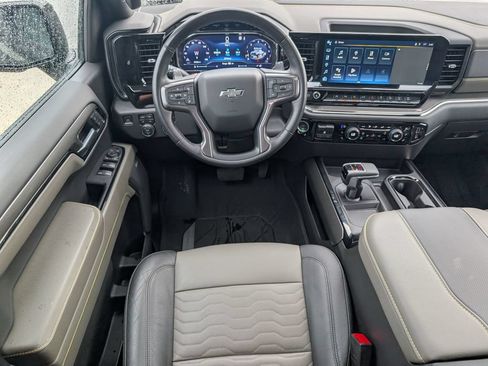 Used 2023 Chevrolet Silverado 1500 ZR2 AWD/4WD image 3