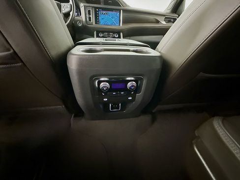 Used 2022 GMC Yukon XL Denali w/ Max Trailering Package AWD/4WD image 26