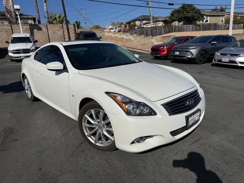 Used 2015 INFINITI Q60 Journey w/ Premium Package RWD image 1