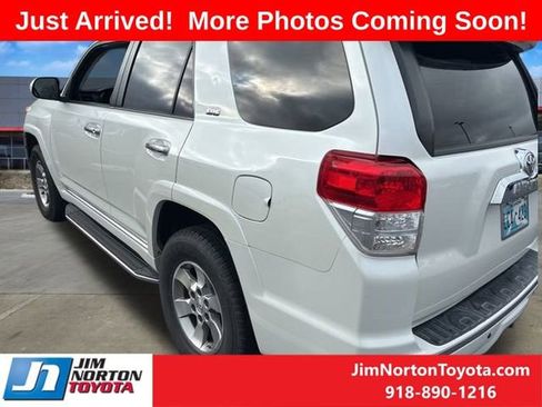 Used 2013 Toyota 4Runner SR5 image 6
