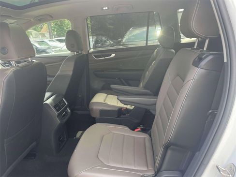 New 2024 Volkswagen Atlas SEL image 12