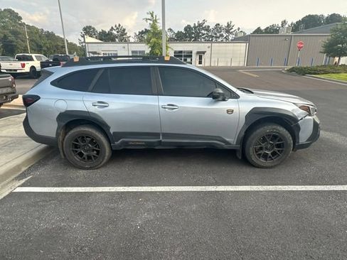 Used 2022 Subaru Outback Wilderness AWD/4WD image 3