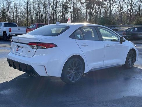 Certified 2024 Toyota Corolla SE image 5