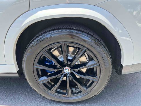 Used 2021 BMW X6 xDrive40i w/ Executive Package AWD/4WD image 78