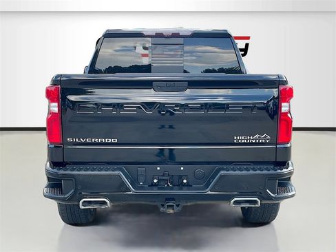 Used 2021 Chevrolet Silverado 1500 High Country w/ Technology Package image 6