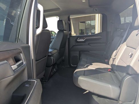 Used 2025 GMC Sierra 1500 SLT AWD/4WD image 14