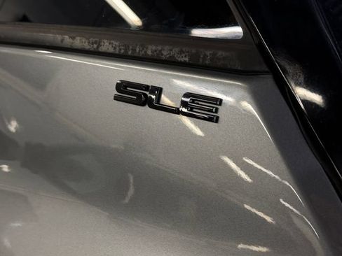Used 2020 GMC Terrain SLE w/ Driver Convenience Package FWD image 10