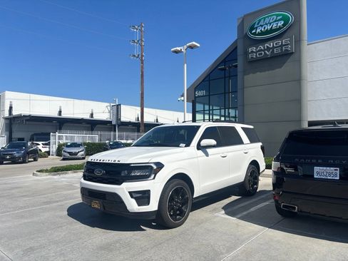 Used 2022 Ford Expedition Limited RWD image 1