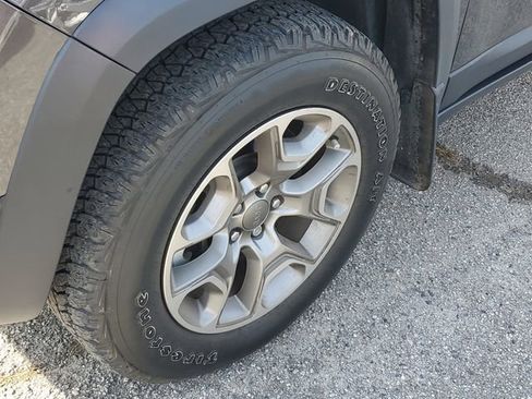 Certified 2022 Jeep Cherokee Trailhawk w/ Comfort/Convenience Group image 6