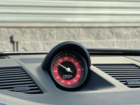 Used 2024 Porsche 911 GT3 image 32