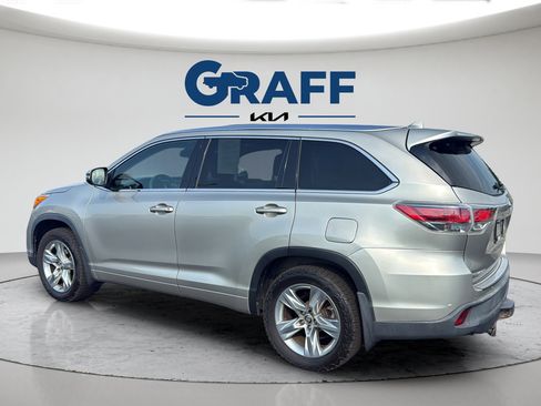 Used 2016 Toyota Highlander Limited Platinum w/ Four Season Floor Mat Package AWD/4WD image 14