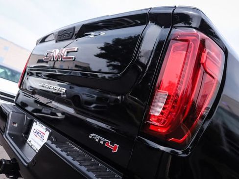 Used 2021 GMC Sierra 1500 AT4 w/ AT4 Value Package AWD/4WD image 15