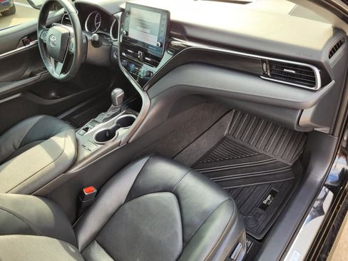 Used 2023 Toyota Camry XLE image 9
