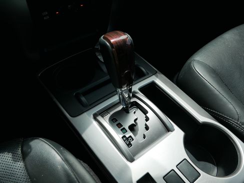 Used 2018 Toyota 4Runner Limited AWD/4WD image 24