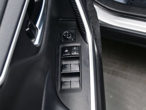 Used 2024 Toyota RAV4 SE AWD/4WD image 10