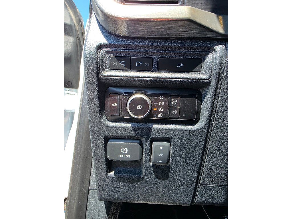 Used 2023 Ford F150 Lariat AWD/4WD image 17