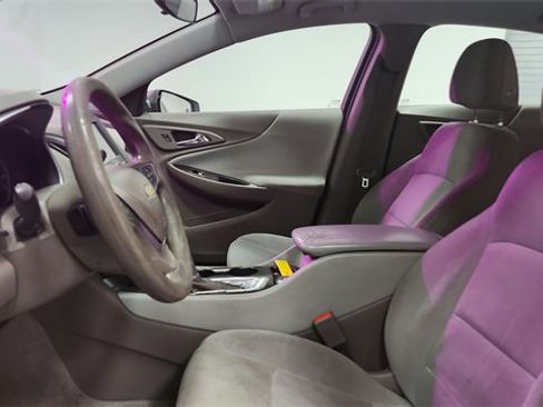 Used 2017 Chevrolet Malibu LS image 16