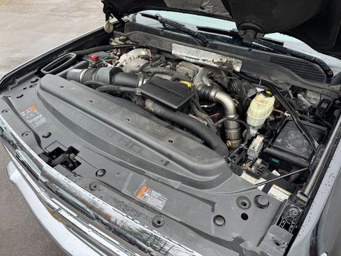 Used 2018 Chevrolet Silverado 3500 LT image 22