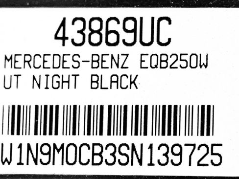 Certified 2025 Mercedes-Benz EQB 250+ image 24