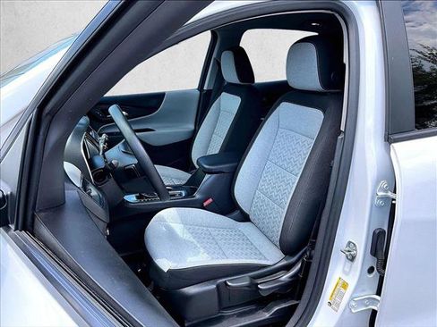 Used 2024 Chevrolet Equinox LS FWD image 27
