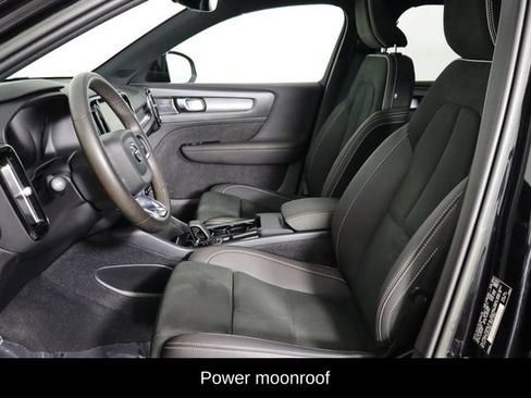 Used 2022 Volvo XC40 P8 Recharge Ultimate AWD/4WD image 6