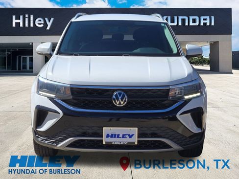 Used 2022 Volkswagen Taos SE image 6