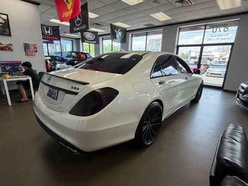 Used 2014 Mercedes-Benz S 63 AMG 4MATIC Sedan image 12