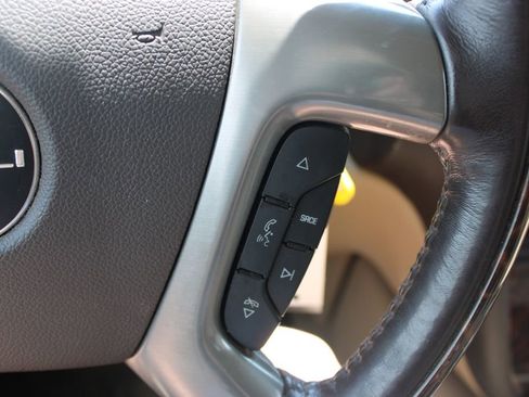 Used 2013 GMC Yukon Denali AWD/4WD image 21