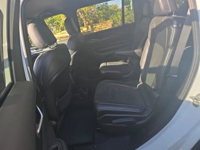 Used 2023 Jeep Grand Cherokee L Laredo AWD/4WD image 5