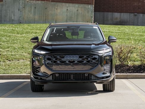New 2026 Audi Q3 quattro 2.0T AWD/4WD image 30