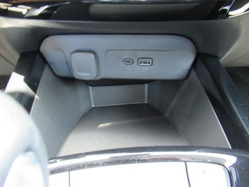 Used 2026 Chevrolet Trax ACTIV w/ Driver Confidence Package FWD image 27