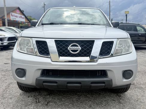 Used 2016 Nissan Frontier SV RWD image 4