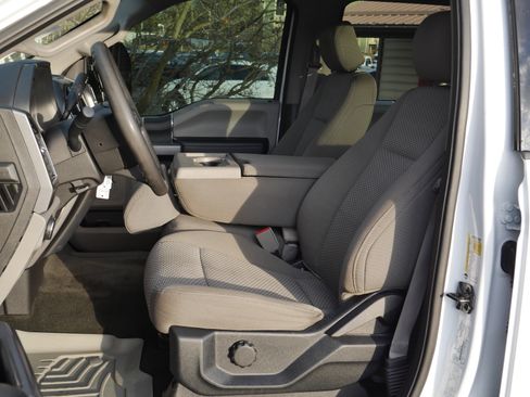 Used 2018 Ford F350 XLT image 3