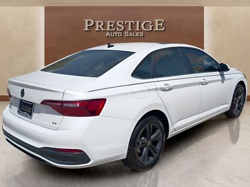 Used 2023 Volkswagen Jetta SE FWD image 24