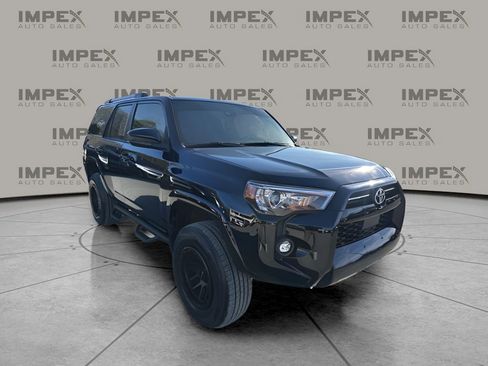 Used 2021 Toyota 4Runner SR5 image 7