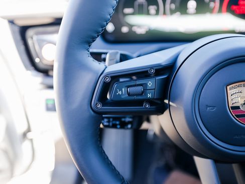 New 2026 Porsche Panamera 4 image 17