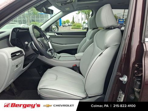 Used 2023 Hyundai Palisade SEL w/ Premium Package AWD/4WD image 17