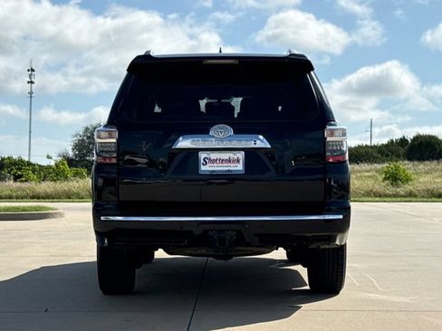 Used 2017 Toyota 4Runner Limited RWD image 7