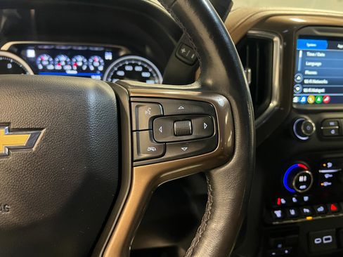 Used 2021 Chevrolet Silverado 3500 High Country image 14