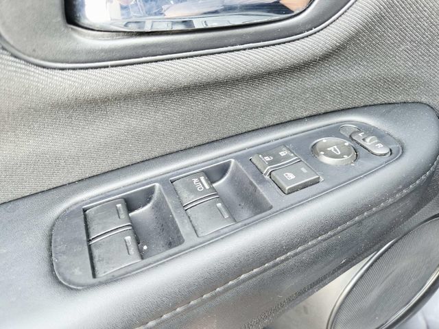Used 2019 Honda HR-V LX image 18
