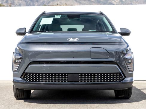 Used 2024 Hyundai Kona Limited image 4