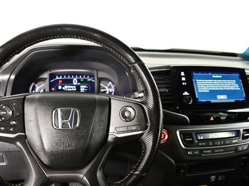 Used 2022 Honda Passport TrailSport image 17