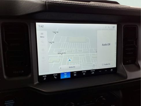 Used 2025 Ford Bronco Outer Banks AWD/4WD image 24