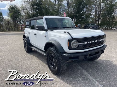 Used 2024 Ford Bronco Wildtrak image 2