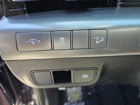 Certified 2024 Hyundai Kona SEL FWD image 25