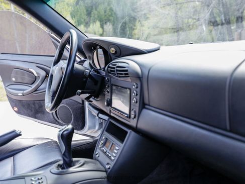 Used 2001 Porsche 911 Carrera 4 AWD/4WD image 45