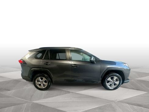 Used 2025 Toyota RAV4 XLE FWD image 9